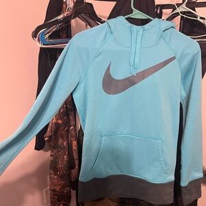 Nike Therma-Fit Aqua Jacket